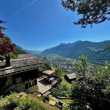 Avec Vue Panoramique Sur Les Montagnes