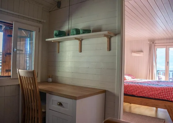 Avec Vue Panoramique Sur Les Montagnes Chalet Martigny