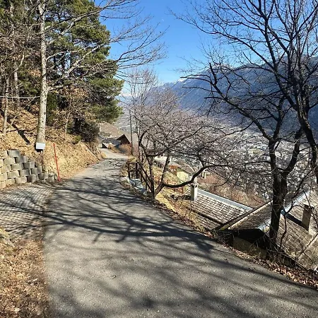 Avec Vue Panoramique Sur Les Montagnes Martigny