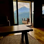 Alpesi faház Avec Vue Panoramique Sur Les Montagnes